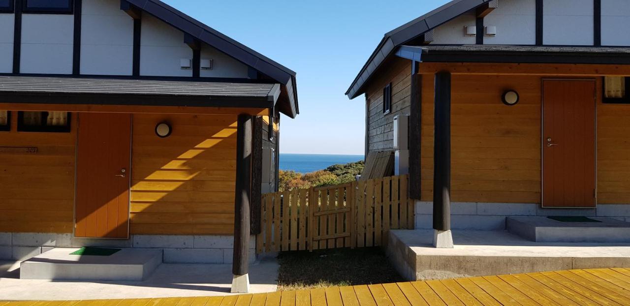 Tsushima Izuhara Pension Екстер'єр фото