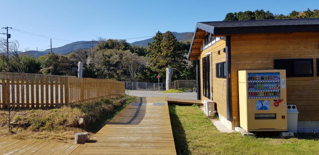 Tsushima Izuhara Pension Екстер'єр фото
