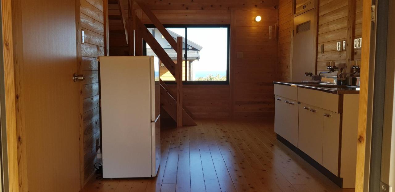 Tsushima Izuhara Pension Екстер'єр фото